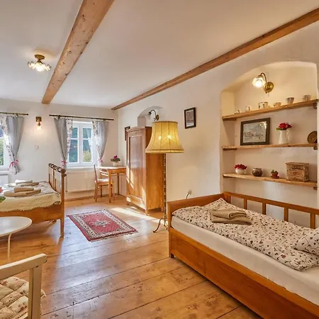 Pod Svatou Annou - A řízkovna 3* Horní Maršov