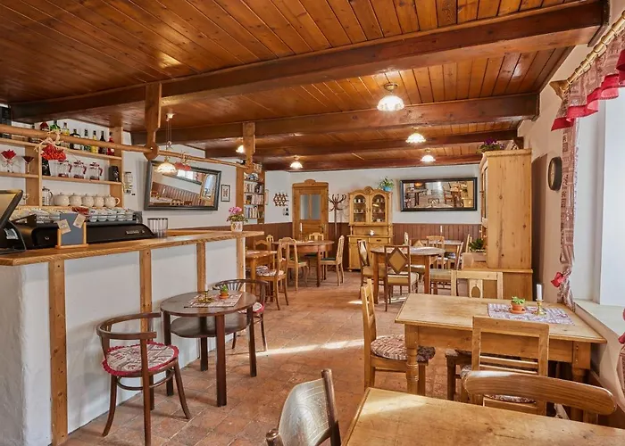 Konukevi Pod Svatou Annou - A Rizkovna 3*